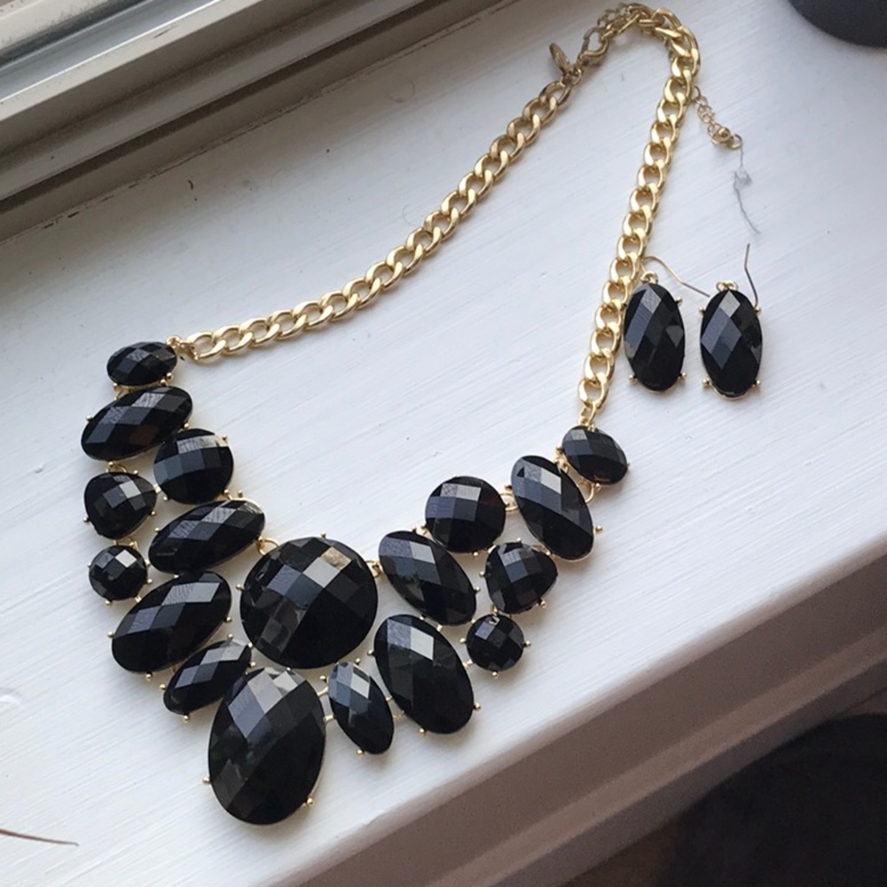 Black Statement Set - Picture 2 of 2